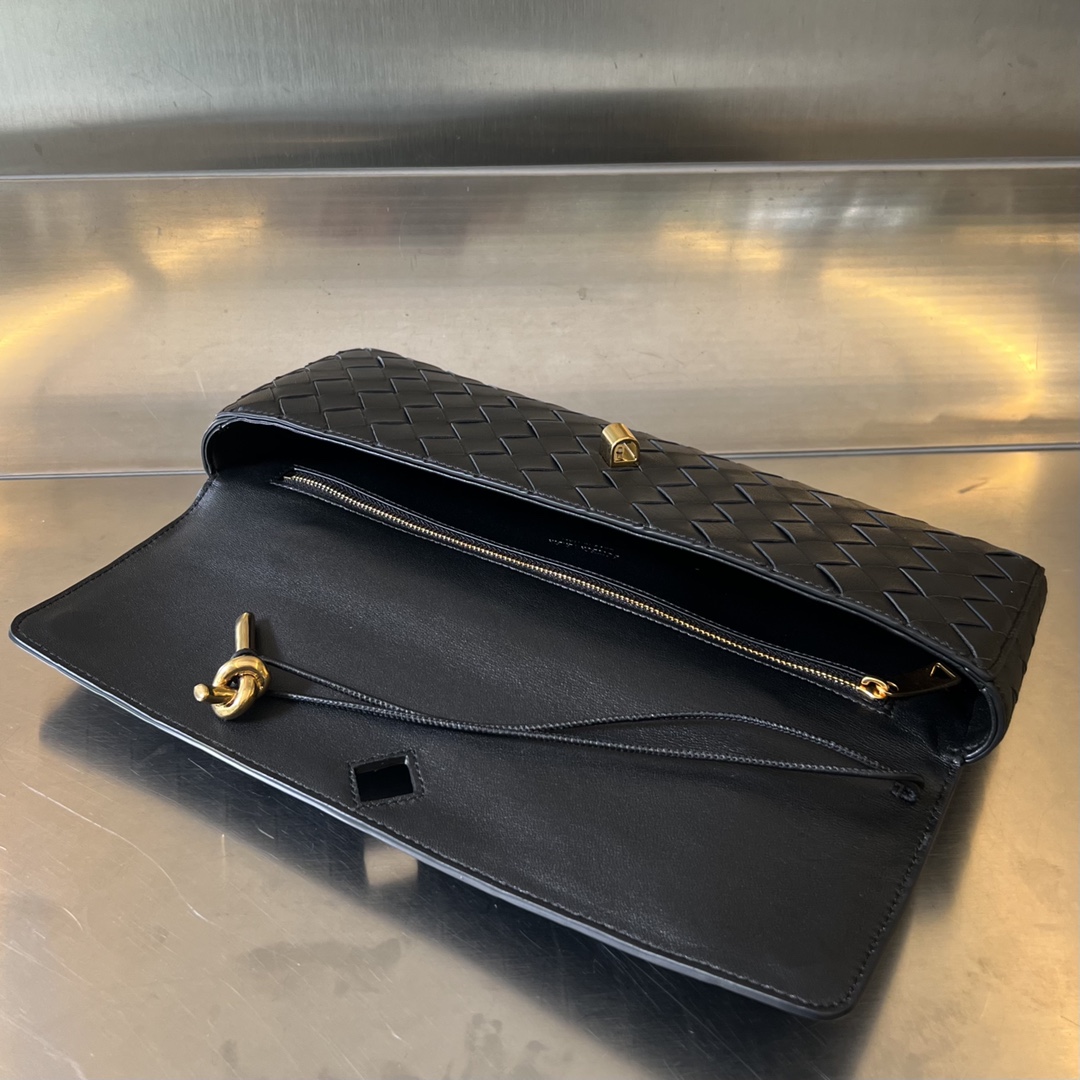 Andiamo Intrecciato Leather Top Handle Clutch Black